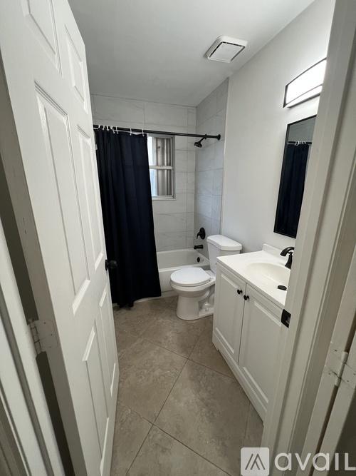 2 BD 2 BTH -All new appliances-Prime Location near Inlet/ Beach- Garage parking